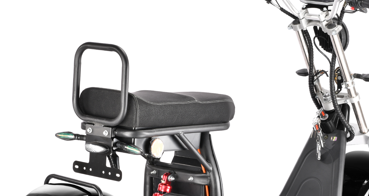 Scuter Electric AT PERFORMANCE, 3 Roti, Autonomie 45 Km, Viteza maxima 45 km/h, Timp incarcare 6h, Baterie detasabila 20 Ah, Suspensie Fata-Spate, 2x motor 2000W, Frane pe disc, loc suplimentar de inca o baterie, Negru - Scutere Electrice, Trotinete Electrice si Accesorii - atMag.ro