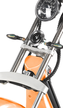 Scuter Electric AT PERFORMANCE Portocaliu, loc suplimentar de depozitare, Autonomie 40 Km, Viteza maxima 45 km/h, Timp incarcare 5-6h, Baterie detasabila 20 Ah, Suspensie Fata-Spate, Putere motor 1500W - Scutere Electrice, Trotinete Electrice si Accesorii - atMag.ro