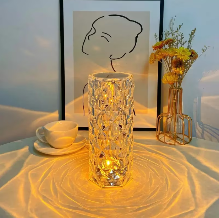 Lampa de masa At Performance, ambientala din Cristal LED, RGBW, control Touch, Telecomanda, Acumulator, 12 Ore de Utilizare, Incarcare USB-C - Veioze si lampi - atMag.ro