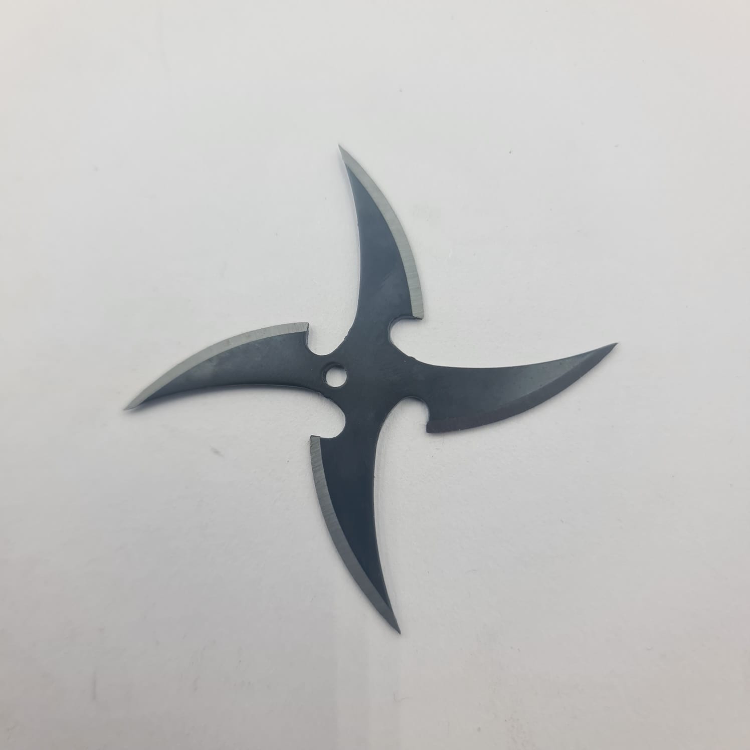 Stea Ninja Pentru Aruncat la Tinta, 4 Colturi, Model Curbat, 6 cm, Negru, Husa 41445751.jpg