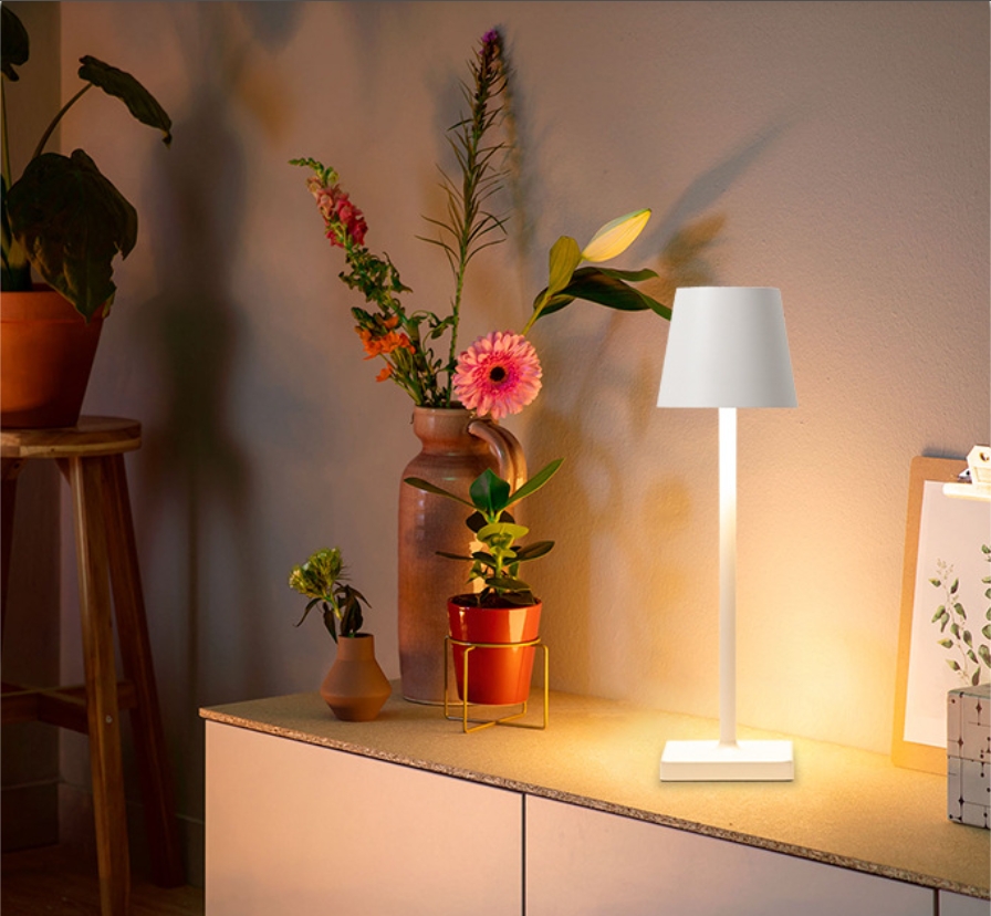 Lampa de masa, At Performance, led reincarcabila cu 3 temperaturi de culoare cald/rece/neutru, 38 cm x10 cm, culoare Alb - Veioze si lampi - atMag.ro