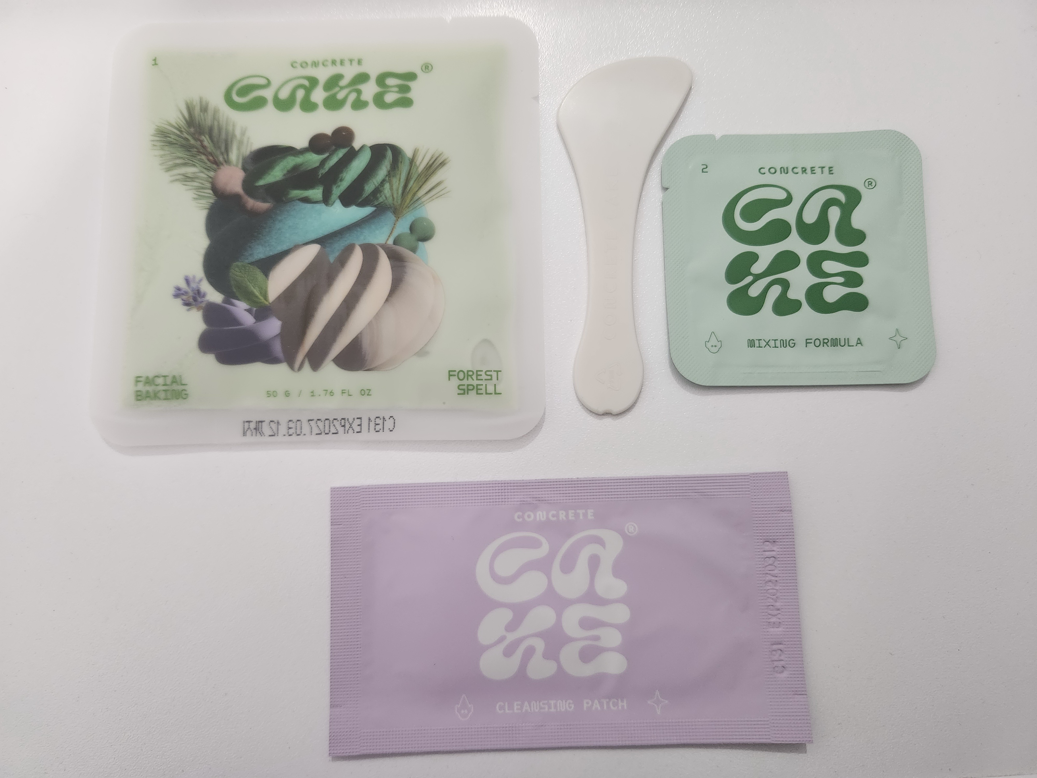 Masca coreeana pentru ten Concrete Cake Forrest Spell - cu Pycnogenol si extras din plante, pentru ten cu leziuni sau inflamat [3]