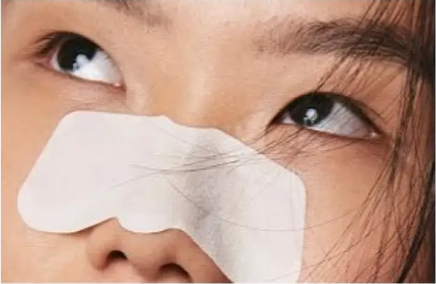 Set 8 plasturi pentru puncte negre, cu extract din arbore de ceai, extract de aloe, extract de hamamelis, Concrete Cake, testat dermatologic, K-beauty [1]