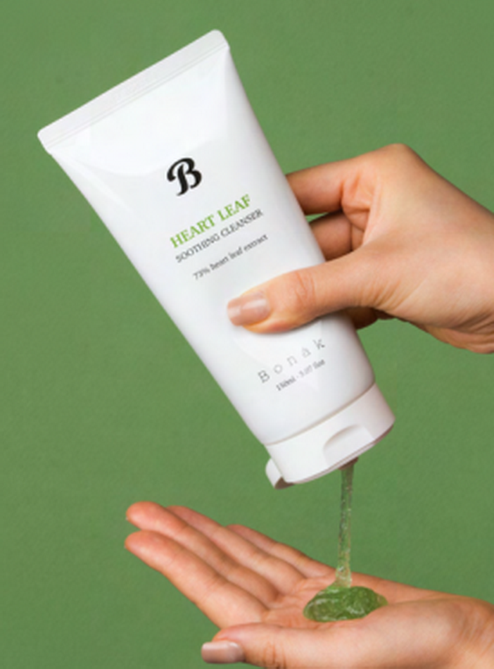 Gel demachiant coreean Bonak Heart Leaf Soothing Cleanser, 73% extract de heartleaf, acid hialuronic, efect de curatare si micsorare a porilor, K Beauty, 150 ml [2]
